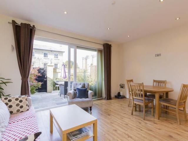 Townhouse for rent in Southsea, City Of Portsmouth