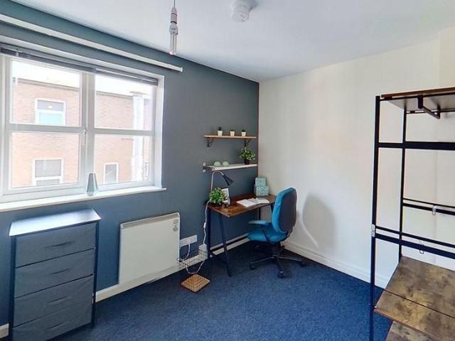 Townhouse for rent in Haddon, East Midlands