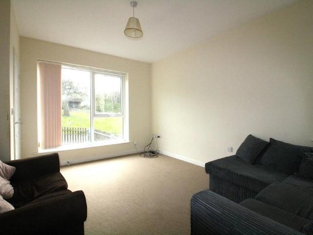 Townhouse for rent in Norfolk Park, South Yorkshire