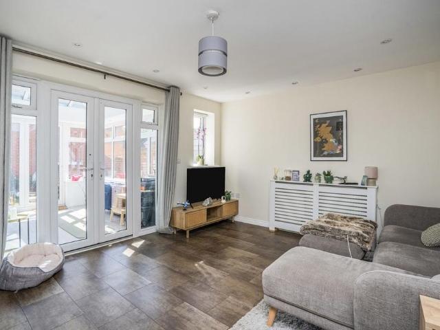 Townhouse for rent in Fareham, Hampshire