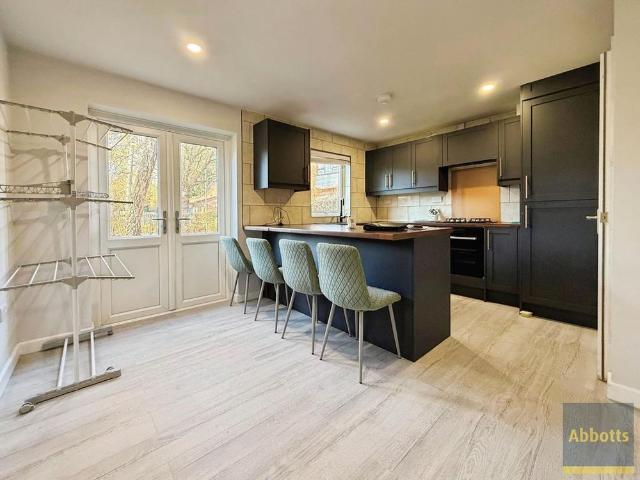 Townhouse for rent in Clover Hill, East Bank