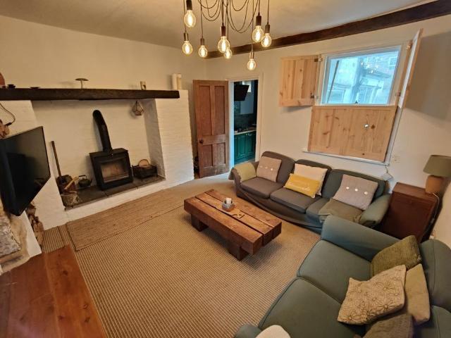 Townhouse for rent in Treneere, Penzance
