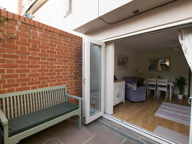 Townhouse for rent in Pleasant Valley, Duton Hill
