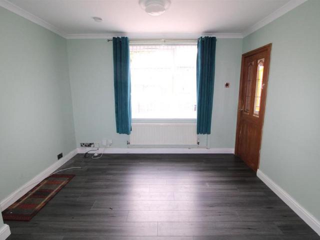 Townhouse for rent in Georgia, Greater Manchester
