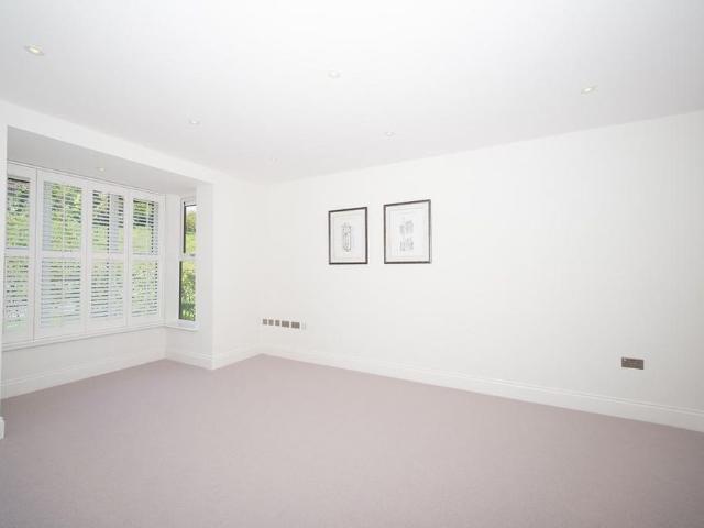 Townhouse for rent in Far Headingley, Headingley