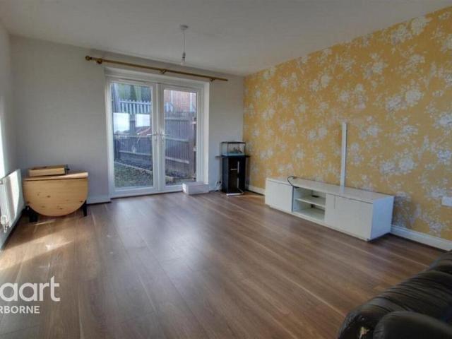Townhouse for rent in Warstock, West Midlands