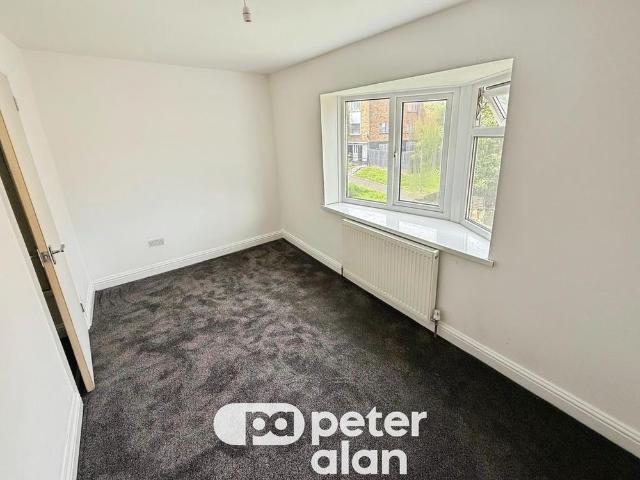 Townhouse for rent in Falcon Lodge, Wales