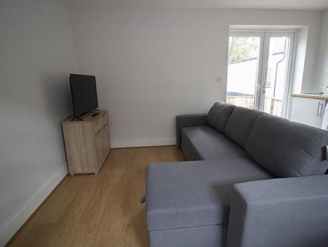 Townhouse for rent in Haddon, East Midlands