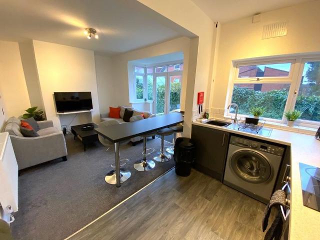 Townhouse for rent in The Brampton, Butterton
