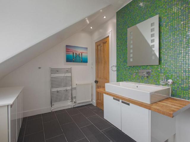 Townhouse for rent in Ashley, Ballindoch