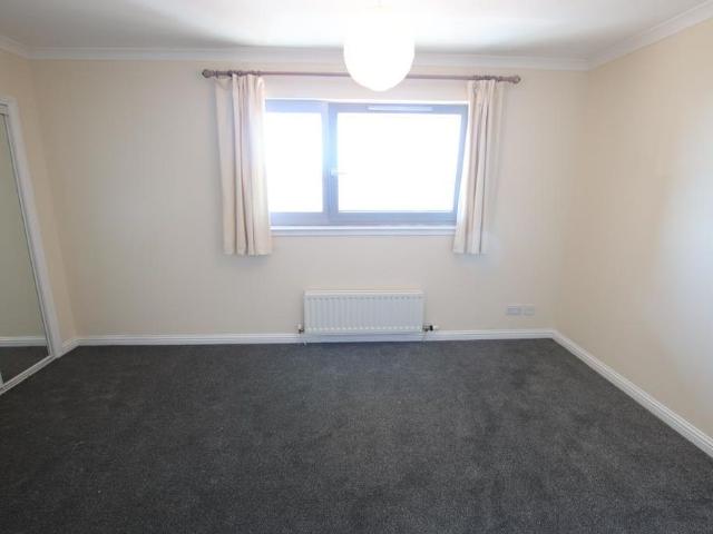 Townhouse for rent in City Quay, Scotland
