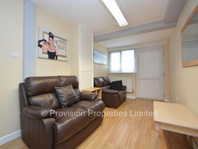 Townhouse for rent in Wells, Somerset