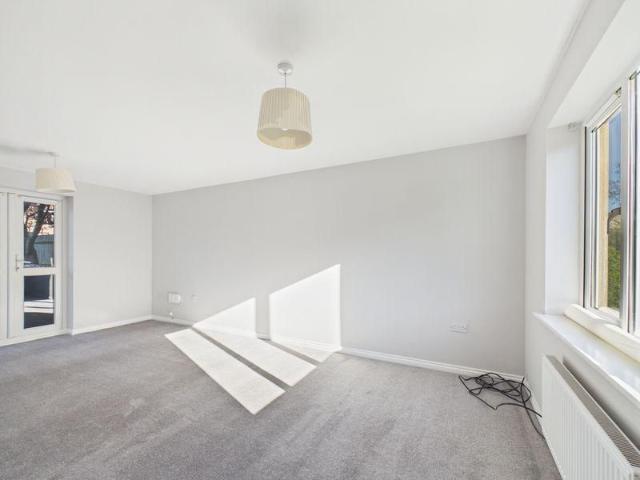 Townhouse for rent in Arrington, Cambridgeshire