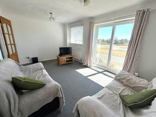 Townhouse for rent in Sovereign Harbour, Eastbourne