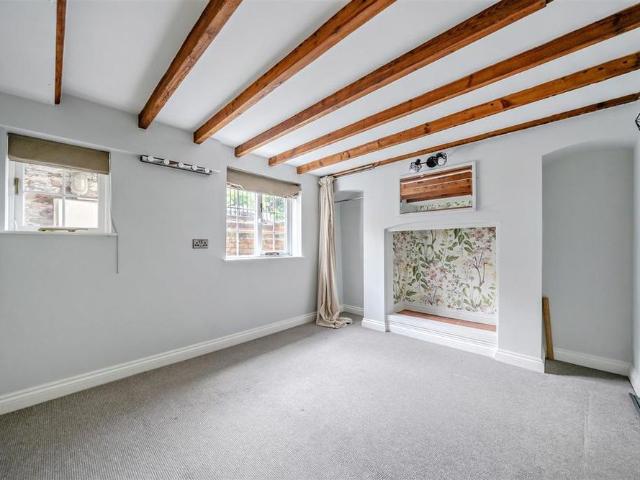 Townhouse for rent in Coleham, Shrewsbury