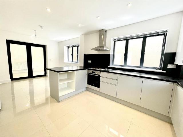 House for rent in Hertford, Colliers End