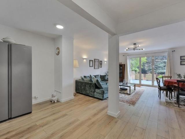 Townhouse for rent in Southfields, Greater London