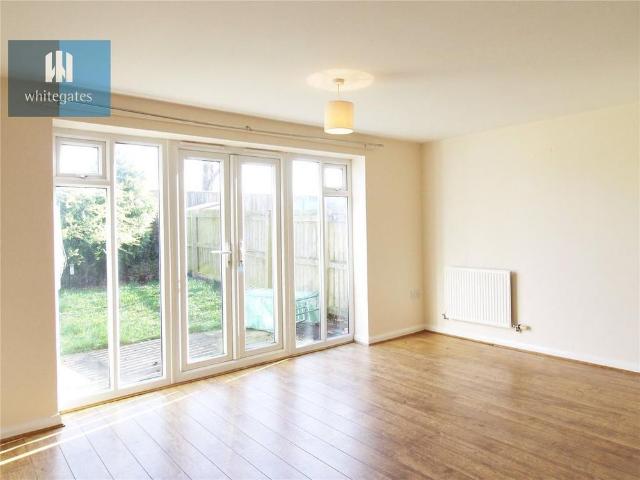 Townhouse for rent in Hemsworth, Wakefield