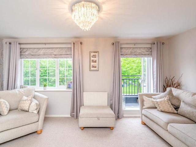 Townhouse for rent in Fairfield, Warrington