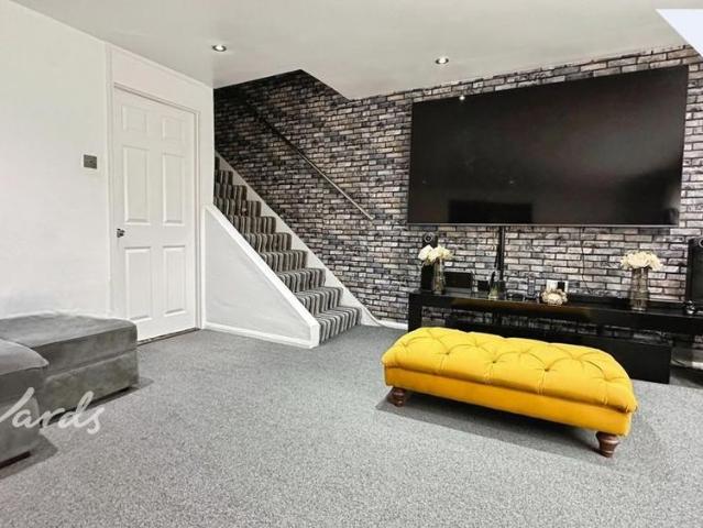 Townhouse for rent in Bourne Vale, Kent