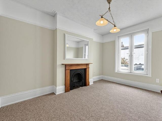 Townhouse for rent in Southsea, City Of Portsmouth
