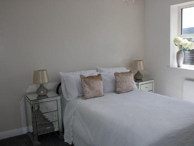 Townhouse for rent in Kildwick, North Yorkshire