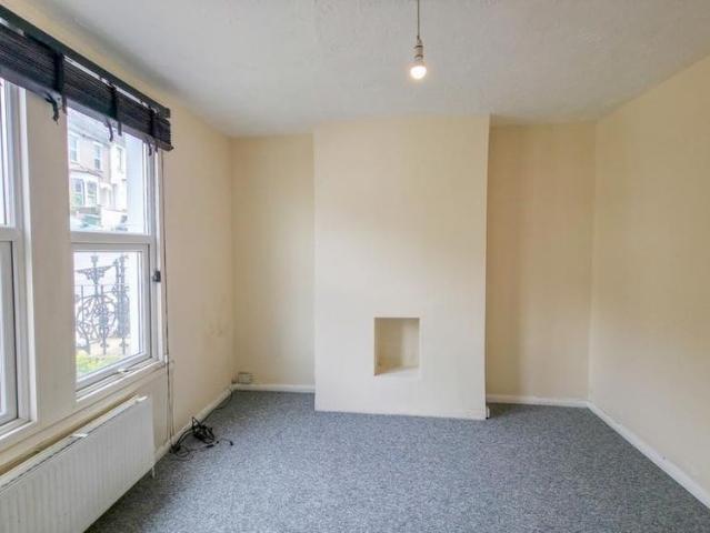 Townhouse for rent in Glyndon, Plumstead