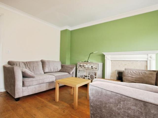 Townhouse for rent in Horfield, Bristol