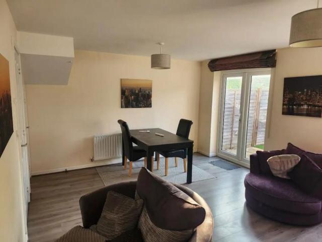 Townhouse for rent in Beaconside, Baswich