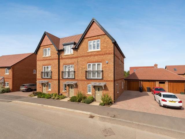 House for rent in Daws Hill, Cressex