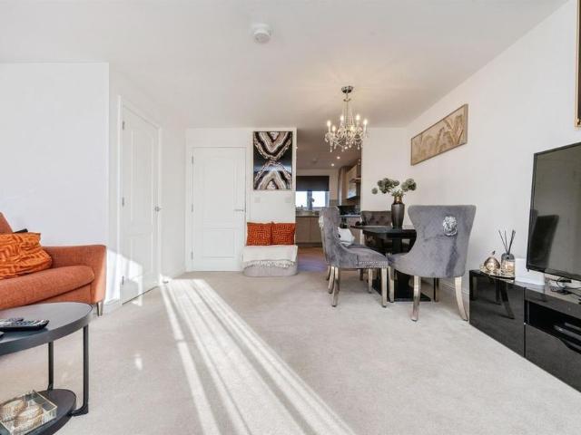 Townhouse for rent in Wixams, Bedford