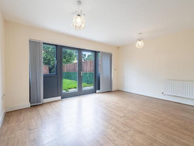 Townhouse for rent in Edgbaston, West Midlands