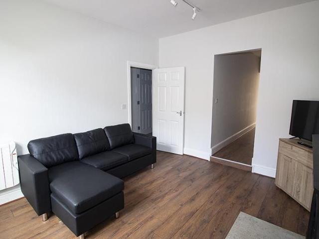 Townhouse for rent in St Ann's, Haddon