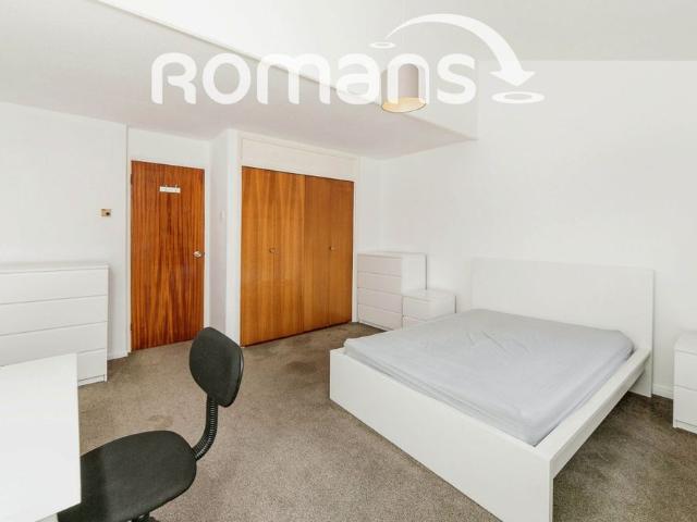 Townhouse for rent in Reading