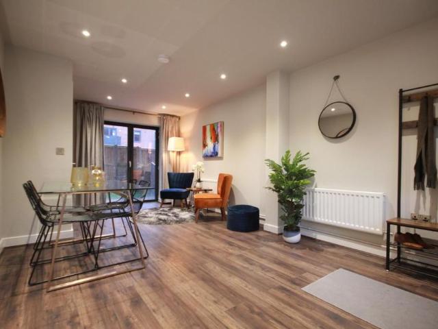 Townhouse for rent in Jewellery Quarter, Isle Of Man