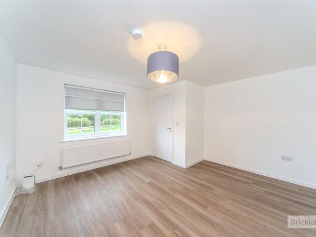Townhouse for rent in Cross In Hand, East Sussex