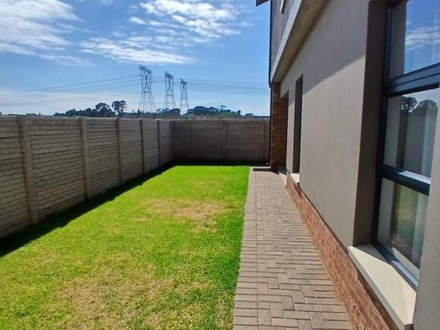 Townhouse for rent in Ekurhuleni, Gauteng