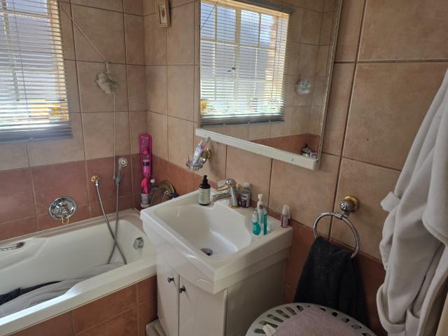 Townhouse for rent in Tlhabane, North West