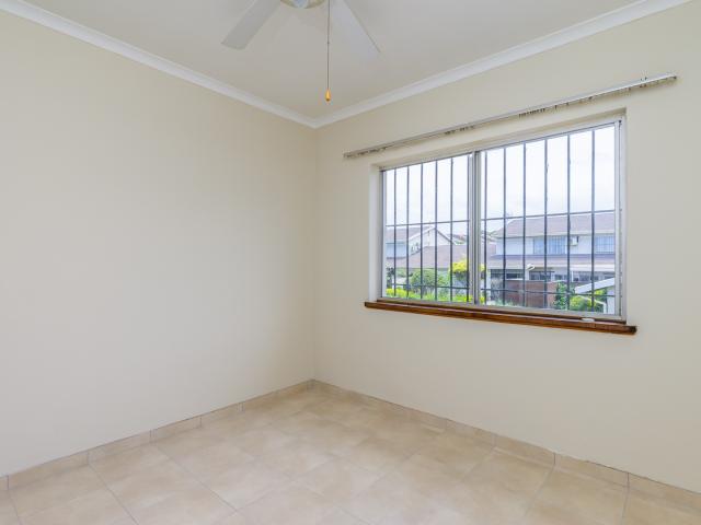 Townhouse for rent in Durban North, Kwazulu-natal