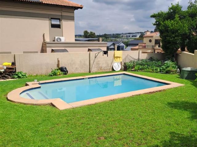 Townhouse for rent in Midrand