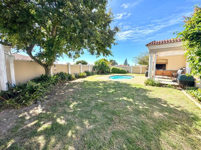 Townhouse for rent in Port Elizabeth, Eastern Cape