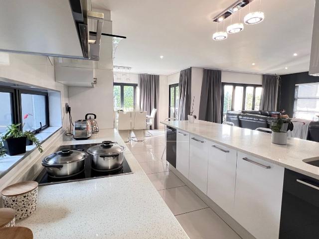 Townhouse for rent in Vosloorus, Gauteng