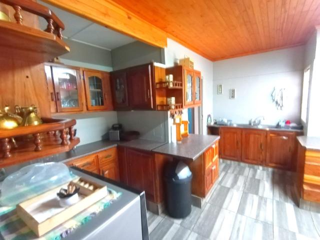 Townhouse for rent in Waterkloof, Gauteng