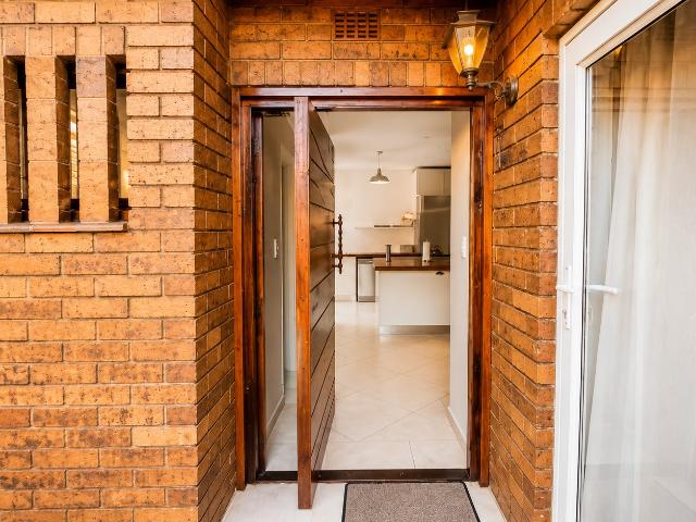 Townhouse for rent in Alexandra, Gauteng