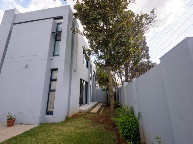Townhouse for rent in Alexandra, Gauteng
