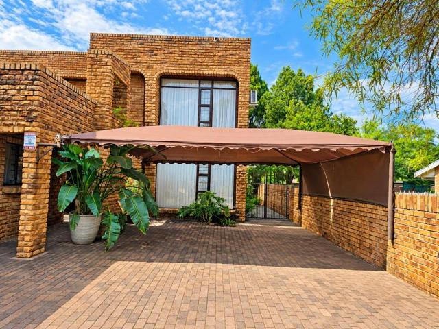House for rent in Wilkoppies, Matlosana Local Municipality
