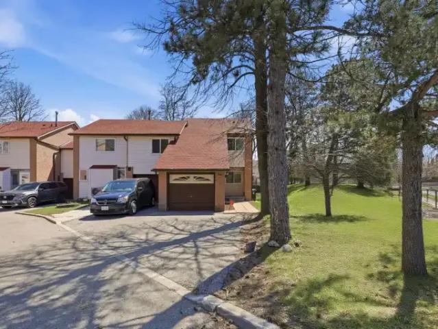Townhouse for rent in Woburn, Ontario