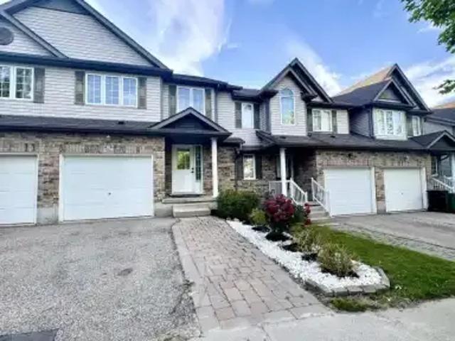 Townhouse for rent in Waterloo, Ontario