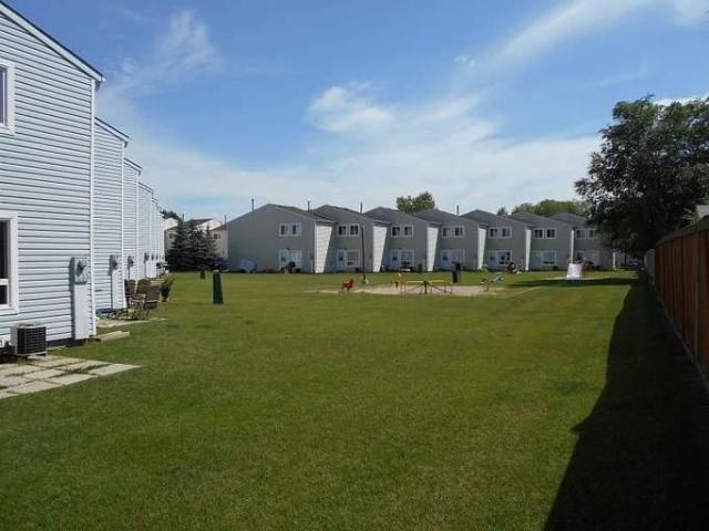 Townhouse for rent in East St. Paul, Manitoba