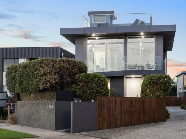 Townhouse for rent in Camerons Creek, Victoria